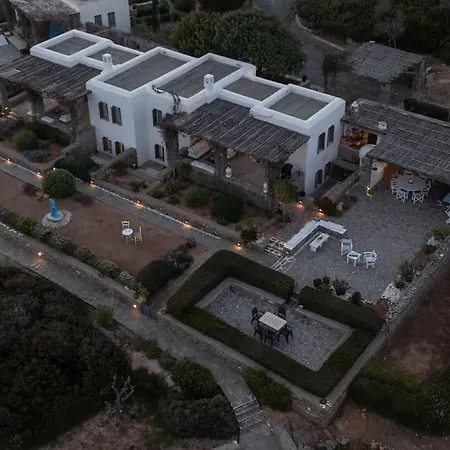 Blue Coral 2 * Isterni (Paros)