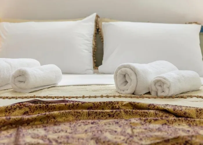 Lägenhet Isterni - 3br House With Sea View & Bbq - Blue Coral 2