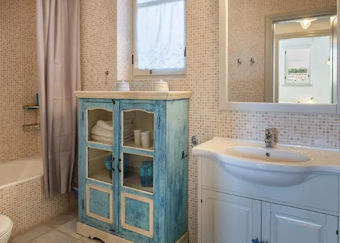 Lägenhet Isterni - 3br House With Sea View & Bbq - Blue Coral 2